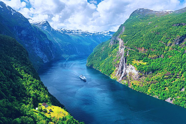 Norway Tourism – Information, Facts, Advices in Travel Guide | Planet of  Hotels